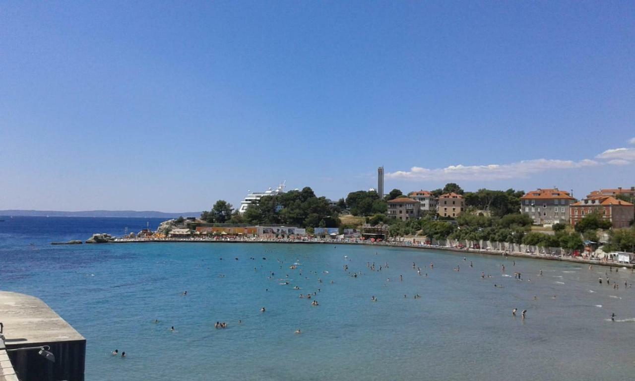 Down Town Split Exterior foto